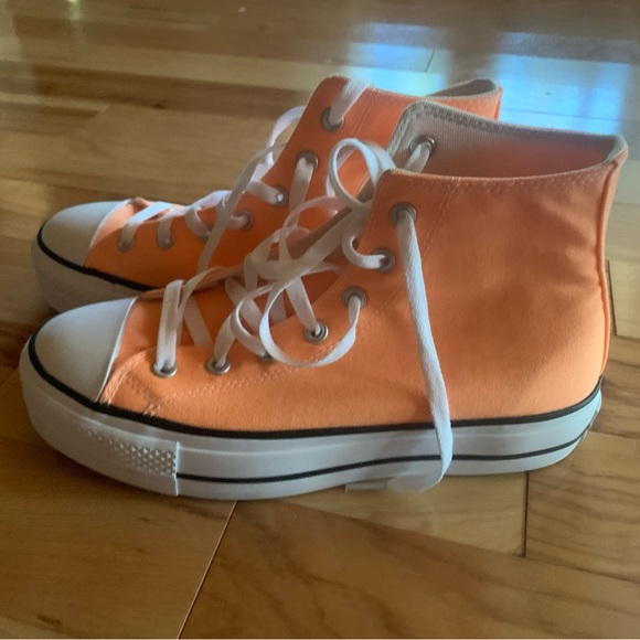 Converse chuck taylor orange 🍊 shoe - Picture 4 of 8